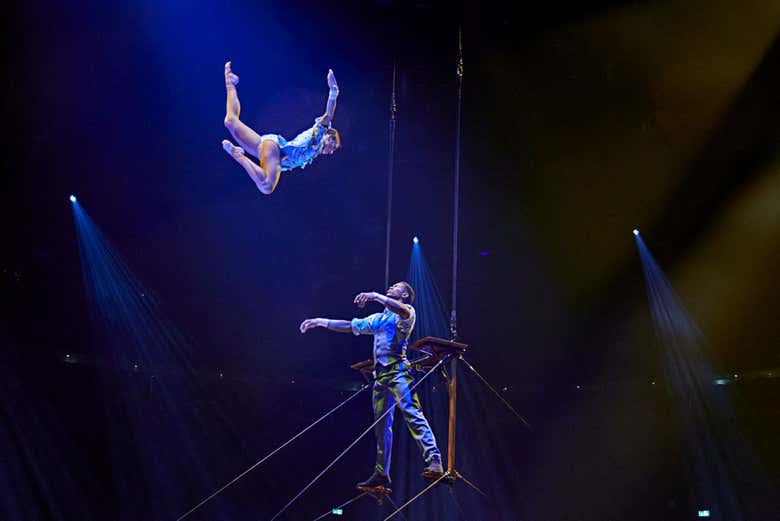 Due acrobati in scena