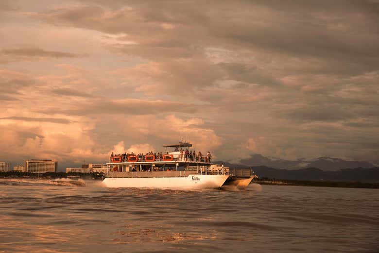 Crucero al atardecer