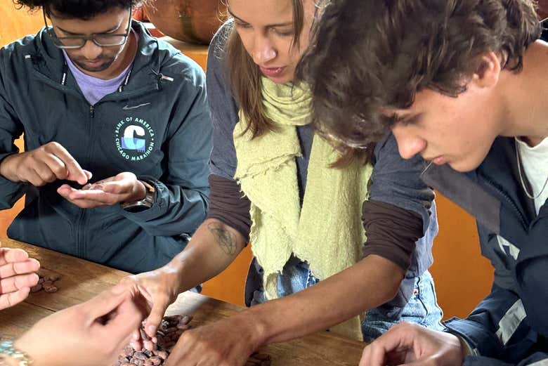 Disfrutando del taller de cacao