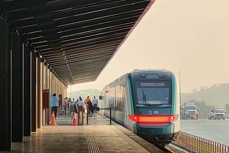 El Tren Maya en la estación