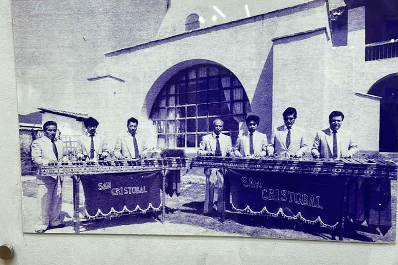 Conoceremos la historia y evolución de la marimba