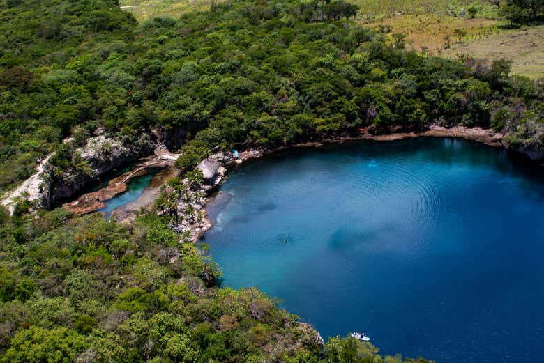 Vista aérea del impresionante cenote Chukumaltik