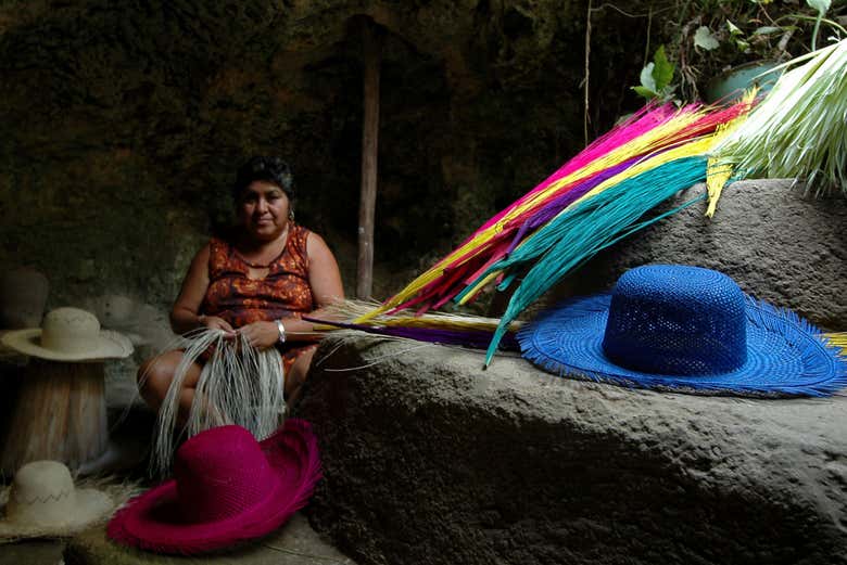 Conoceremos cómo se elaboran los sombreros en cuevas