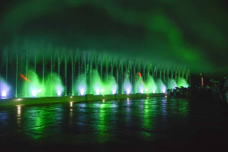Las Fuentes Marinas de Campeche irradian preciosos colores