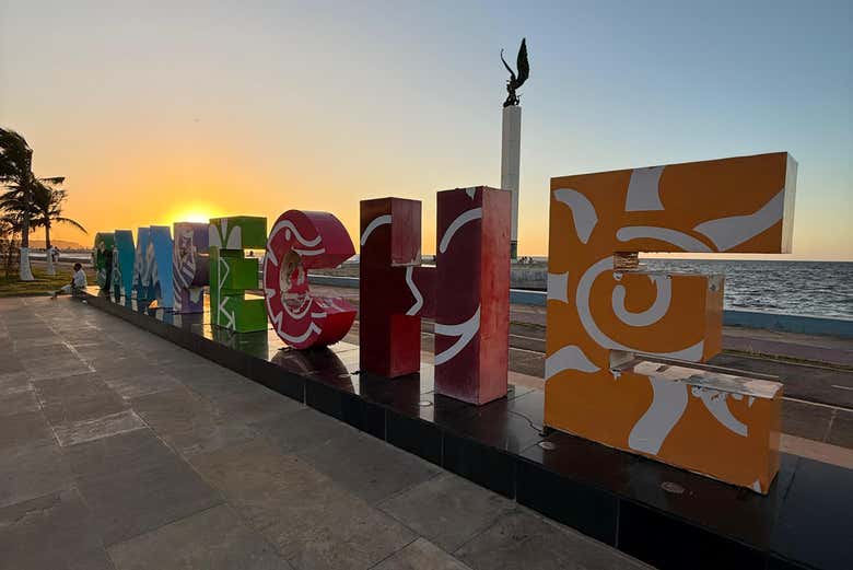 Letras de Campeche al atardecer