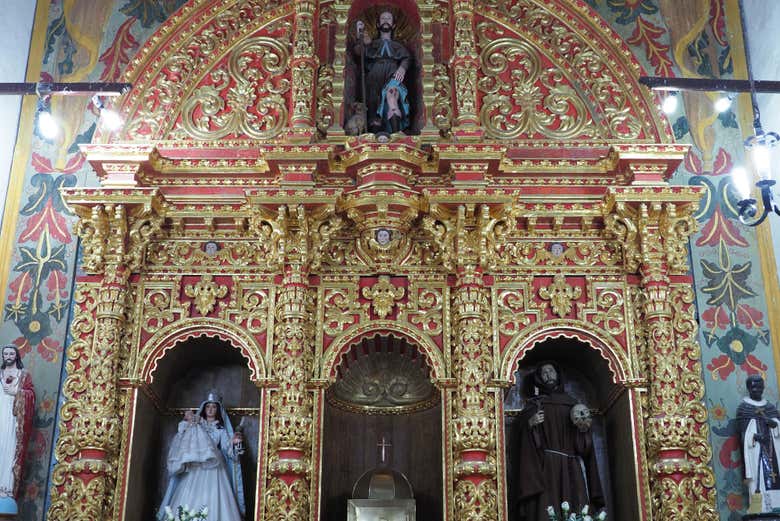 Uno de los retablos de la catedral de Campeche
