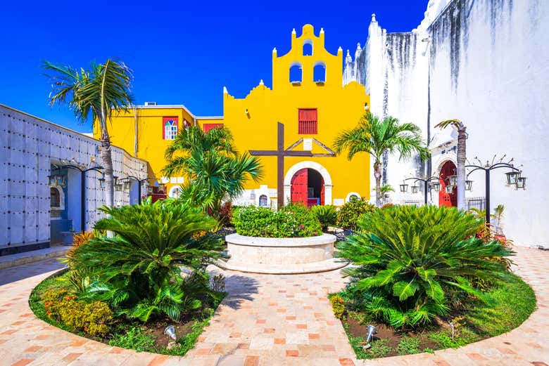 Visitaremos las iglesias más bonitas de Campeche