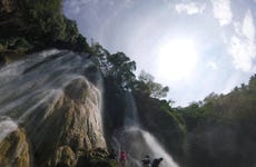 Salto de cascadas en el río Micos + Minas Viejas