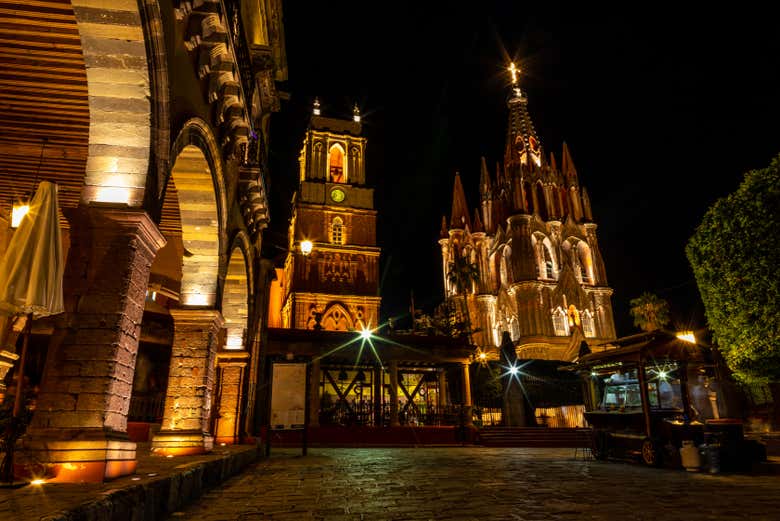 Cae la noche en San Miguel de Allende