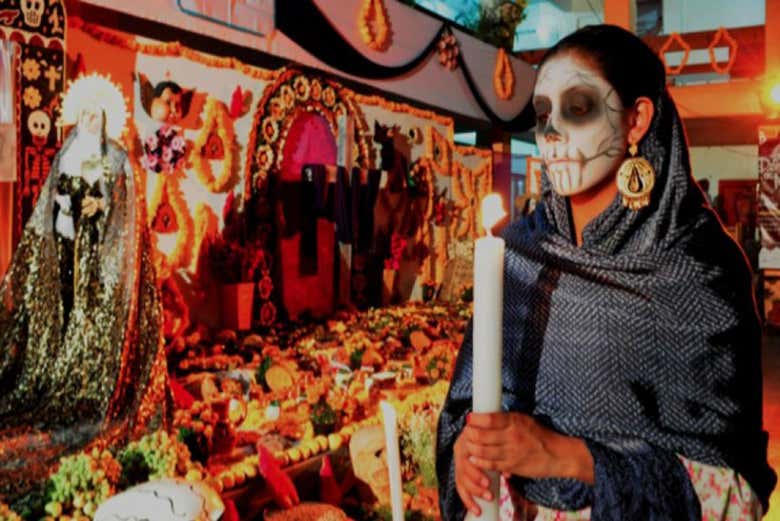 Desfilando en el Día de Muertos