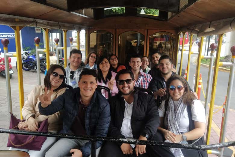 Disfrutando del paseo en tranvía tradicional