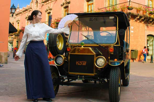 Tour en coche clásico por Santiago de Querétaro