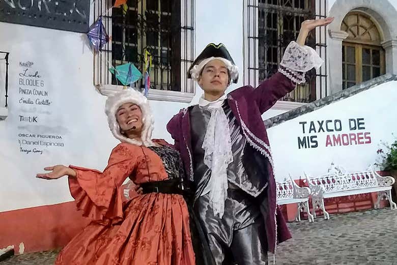 Personajes durante el tour