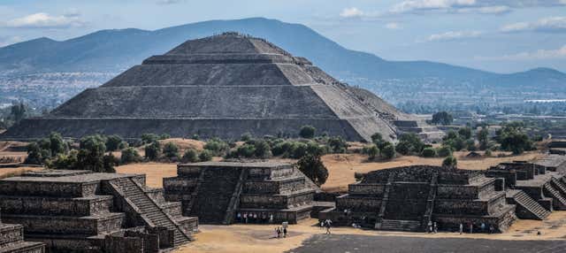 Entrada a la zona arqueológica de Teotihuacán sin colas