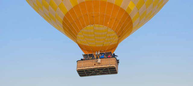 Passeio de balão  por Teotihuacán