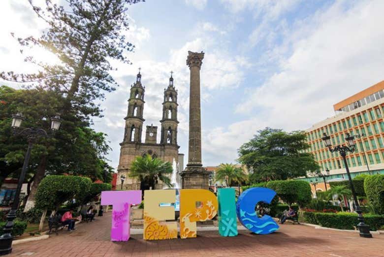 Las letras gigantes de Tepic