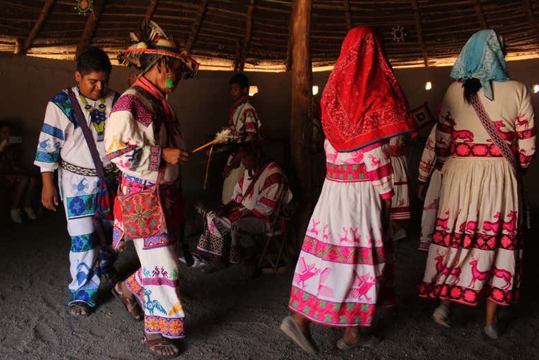 As you dine, take in a customary dance show
