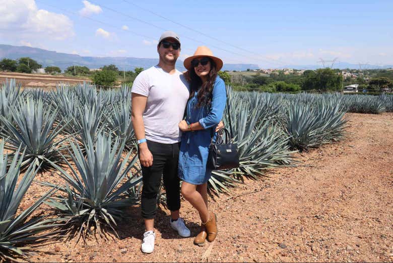 Foto de recuerdo en el paisaje agavero