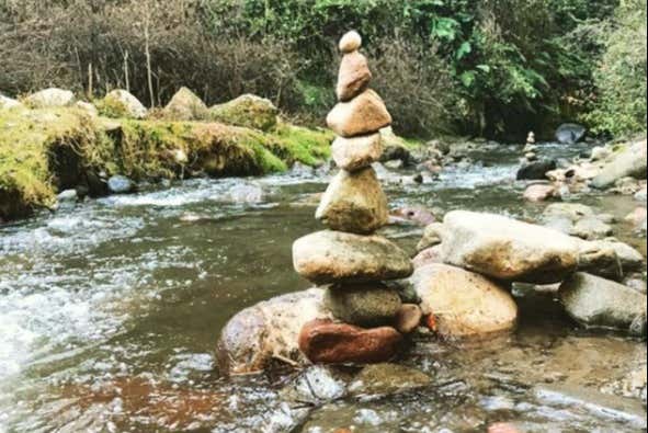 Passez près d'une rivière