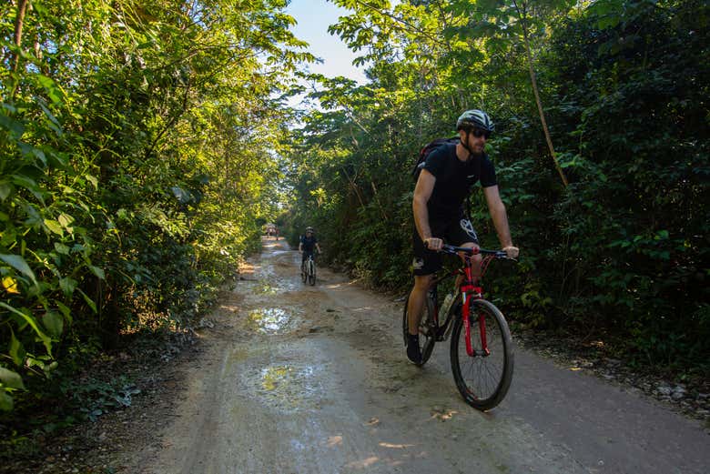 De bicicleta por Tulum