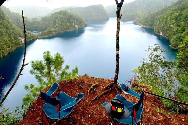 Desfrutaremos de belas vistas do lago