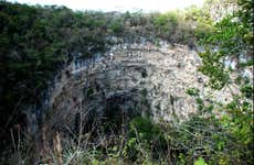 Rappel en la sima de las Cotorras