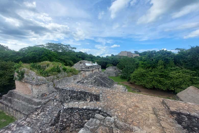 Les structures étonnantes d'Ek Balam