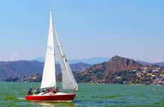 Alquiler de barco con patrón en Valle de Bravo