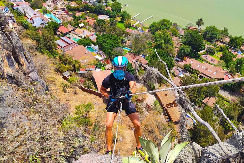 Haciendo rápel en Valle de Bravo