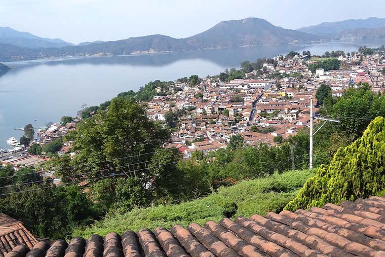 Vistas de Valle de Bravo desde el monte