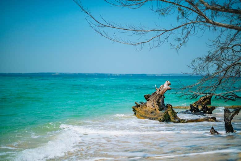 El mar turquesa de la isla de Enmedio