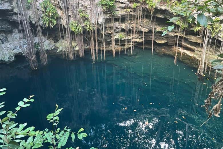 Cenote de Yaxunah