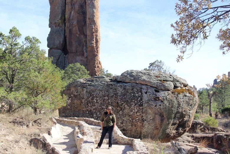 Junto a las rocas del Parque Nacional Sierra de Órganos
