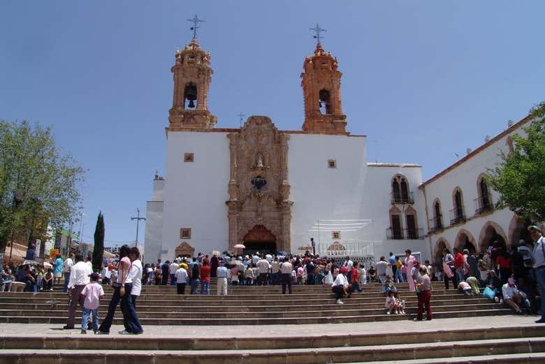 Pass by the must-see landmarks