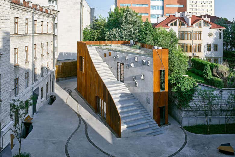 Descubrid la arquitectura moderna e icónica de la ciudad