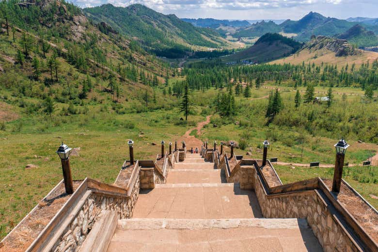 Un temple pour méditer à Ariyabal