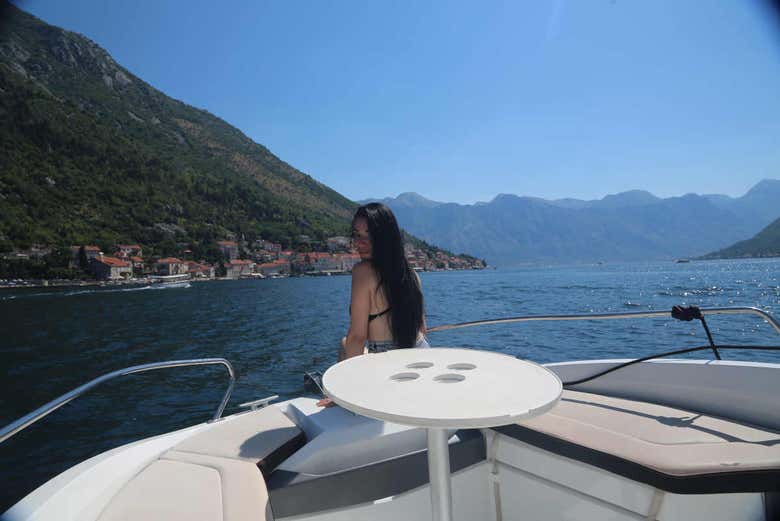 Disfrutando de la había de Kotor