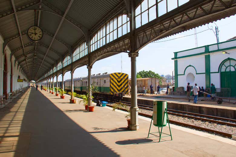 Intérieur de la gare