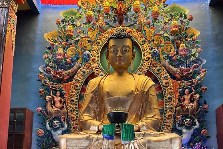 Admire the impressive altar in the monastery