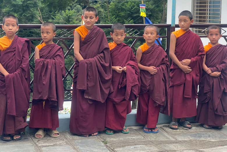 Niños de un monasterio budista