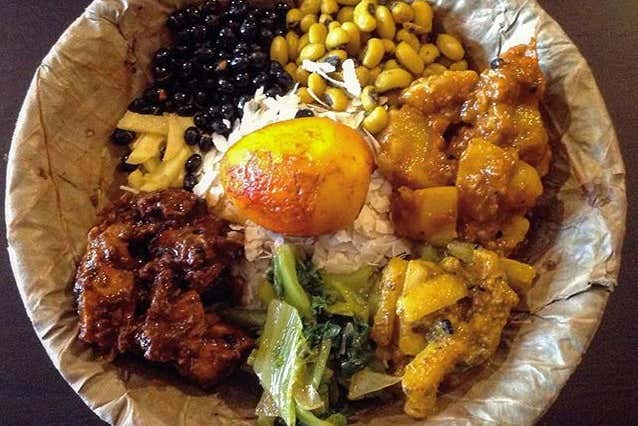 Prato típico nepalês