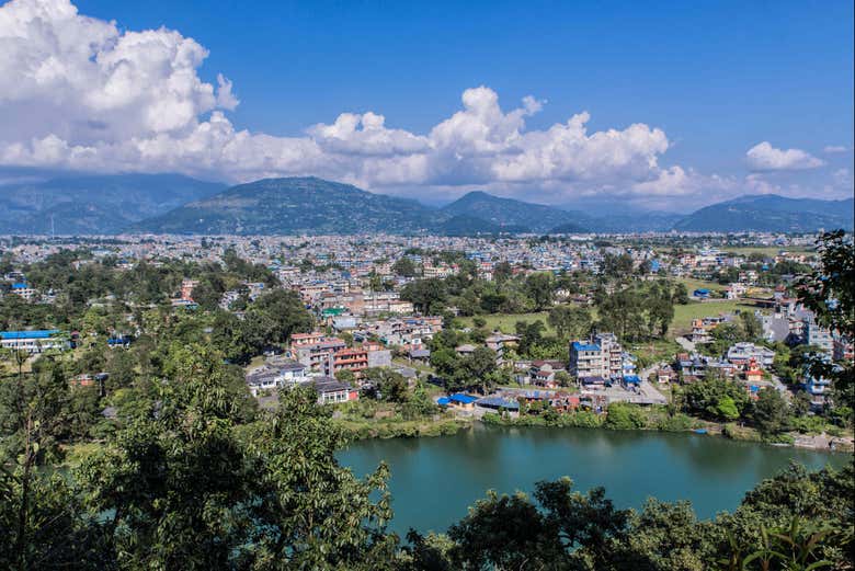 Vue panoramique sur Pokhara