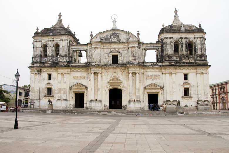 Fachada de la Catedral de León.