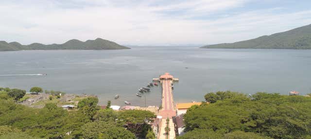 Gulf of Fonseca Speedboat Transfer to La Union