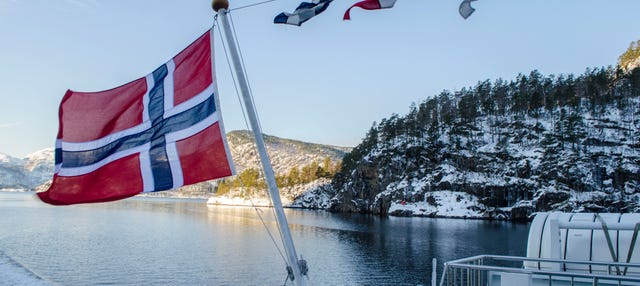 Paseo en barco por los fiordos de Bergen y Oster + Canal de Mostraumen