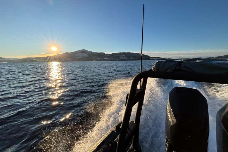 Une journée ensoleillée dans les fjords norvégiens