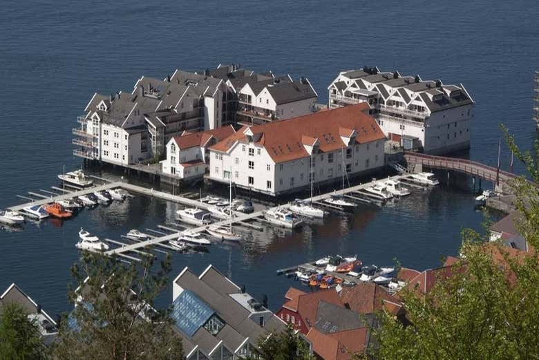 Vista aérea de unas casas en Bergen
