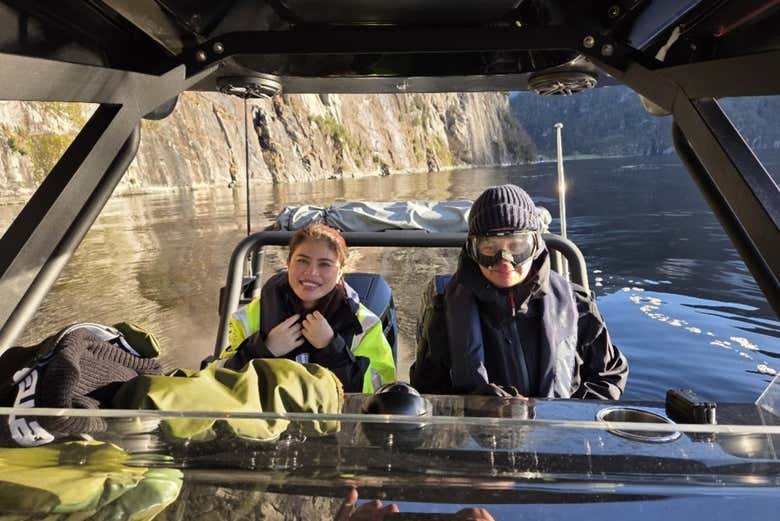 Día soleado en los fiordos noruegos