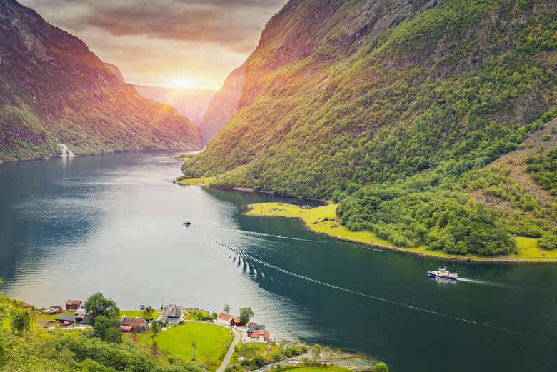 Fiordo de Nærøy, uno de los más bonitos de Noruega