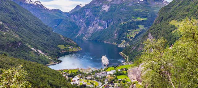 Tour por el fiordo de Geiranger para cruceros